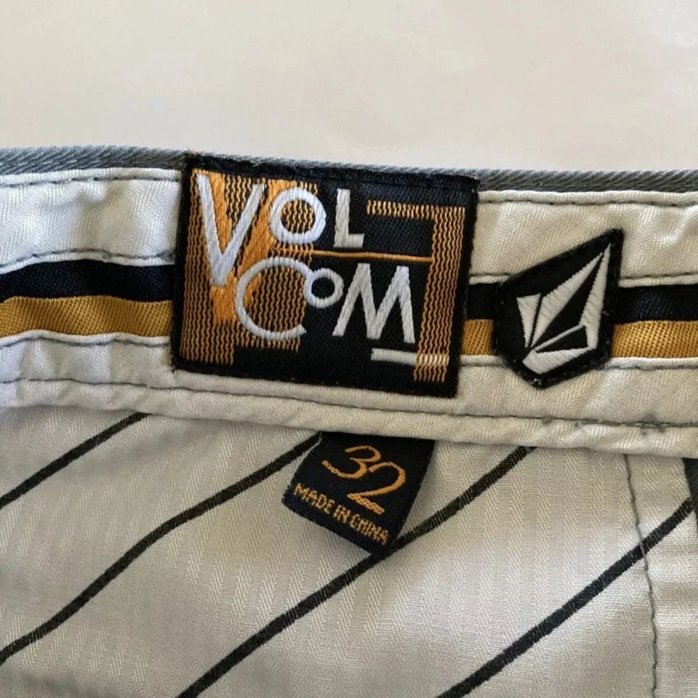 Mens Volcom Gray Flat Friggin Chino Bermuda Shorts 24.5”🌵 32